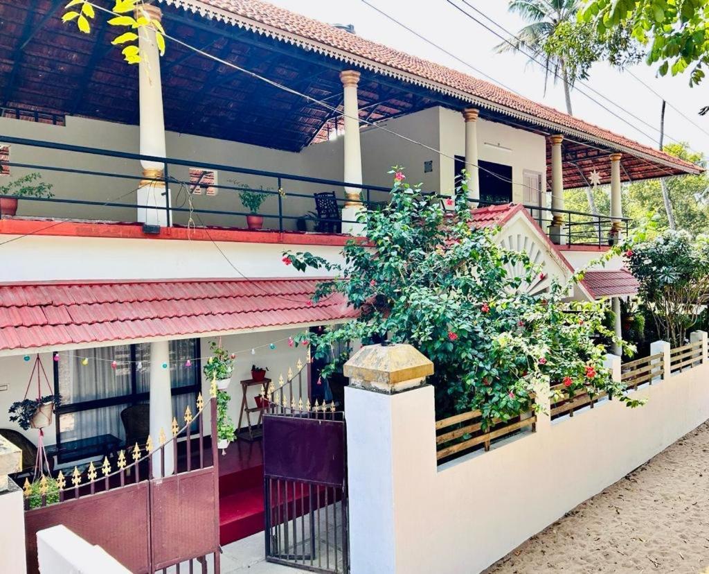 Marari Beach Cleetus Homestay Mararikulam Exterior photo